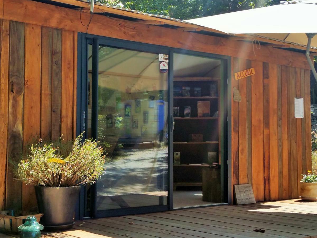 Camping La Chataigneraie Gravieres Exterior photo